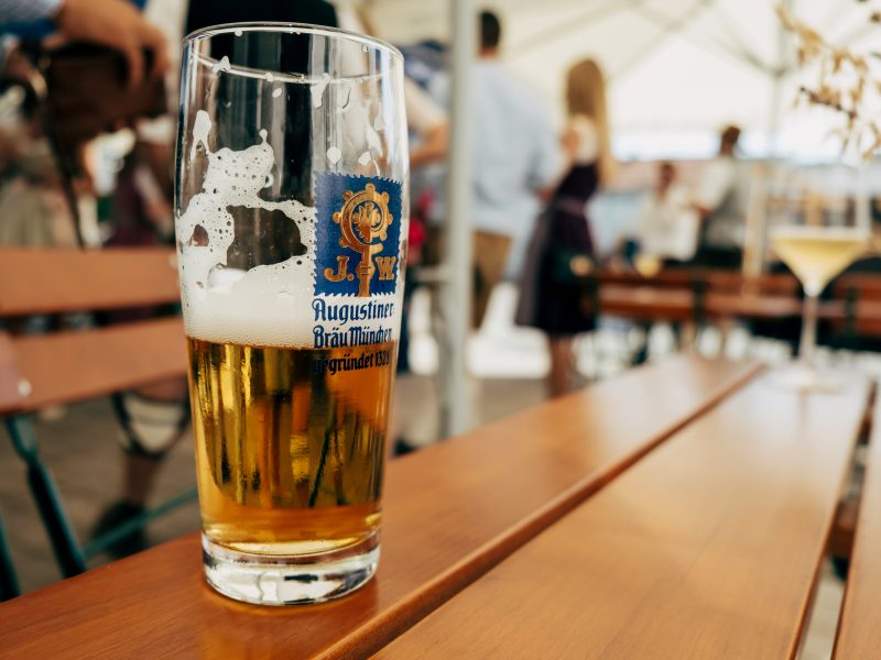 Augustiner Bier: Warum es in Bayern Kultstatus hat | Augustiner am Wörthsee